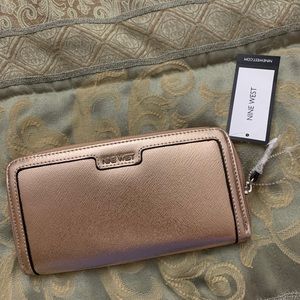 Nine West wallet